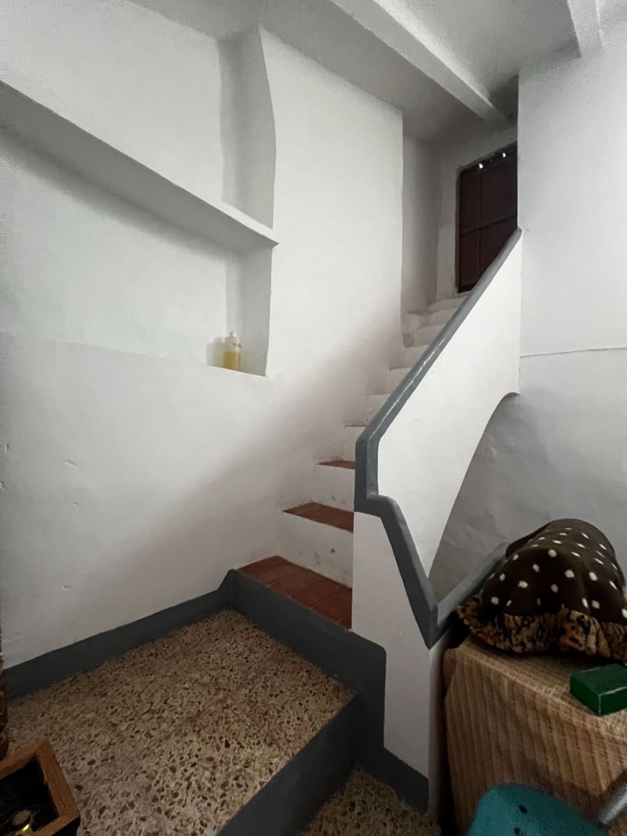 6 soverom Hus til salgs i Biar - € 115 000 (Ref: 9106321)