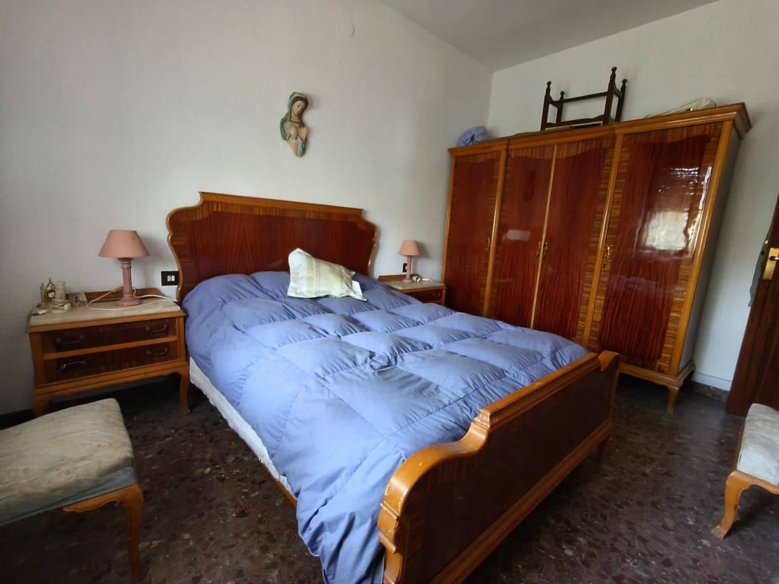 4 bedroom Villa for sale in Villena with pool garage - € 235,000 (Ref: 9111869)