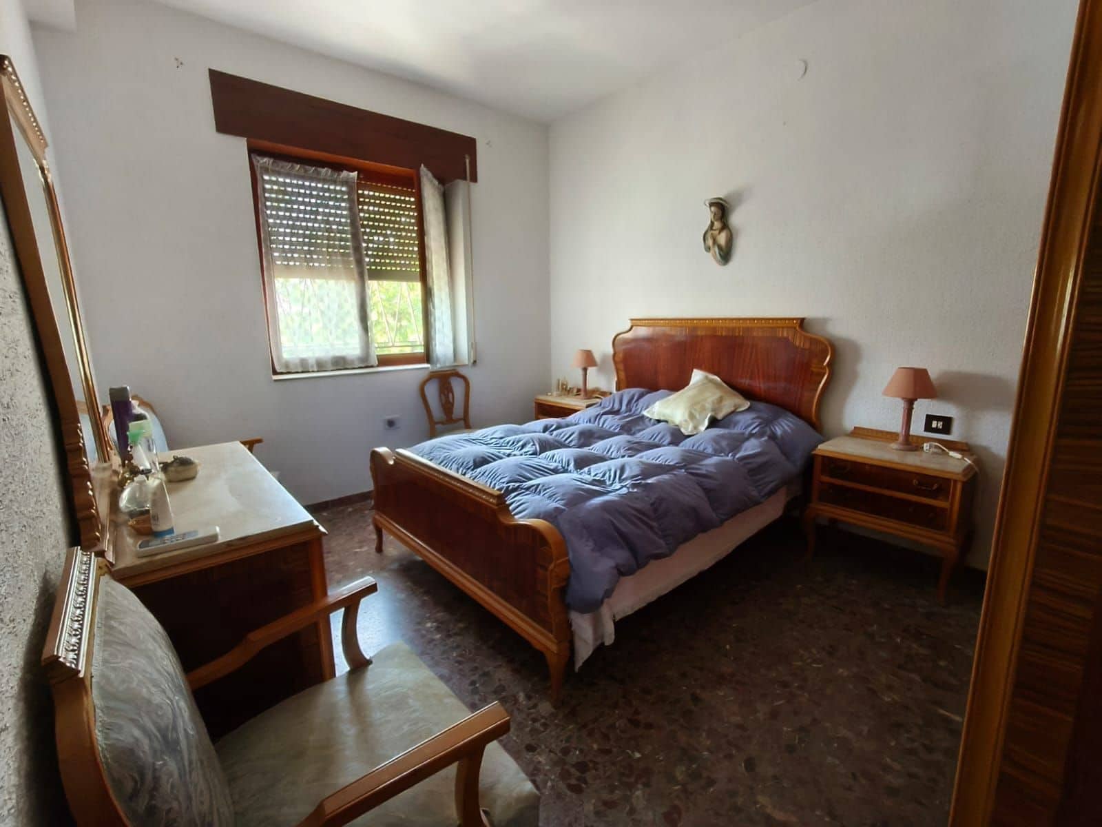 4 bedroom Villa for sale in Villena with pool garage - € 235,000 (Ref: 9111869)