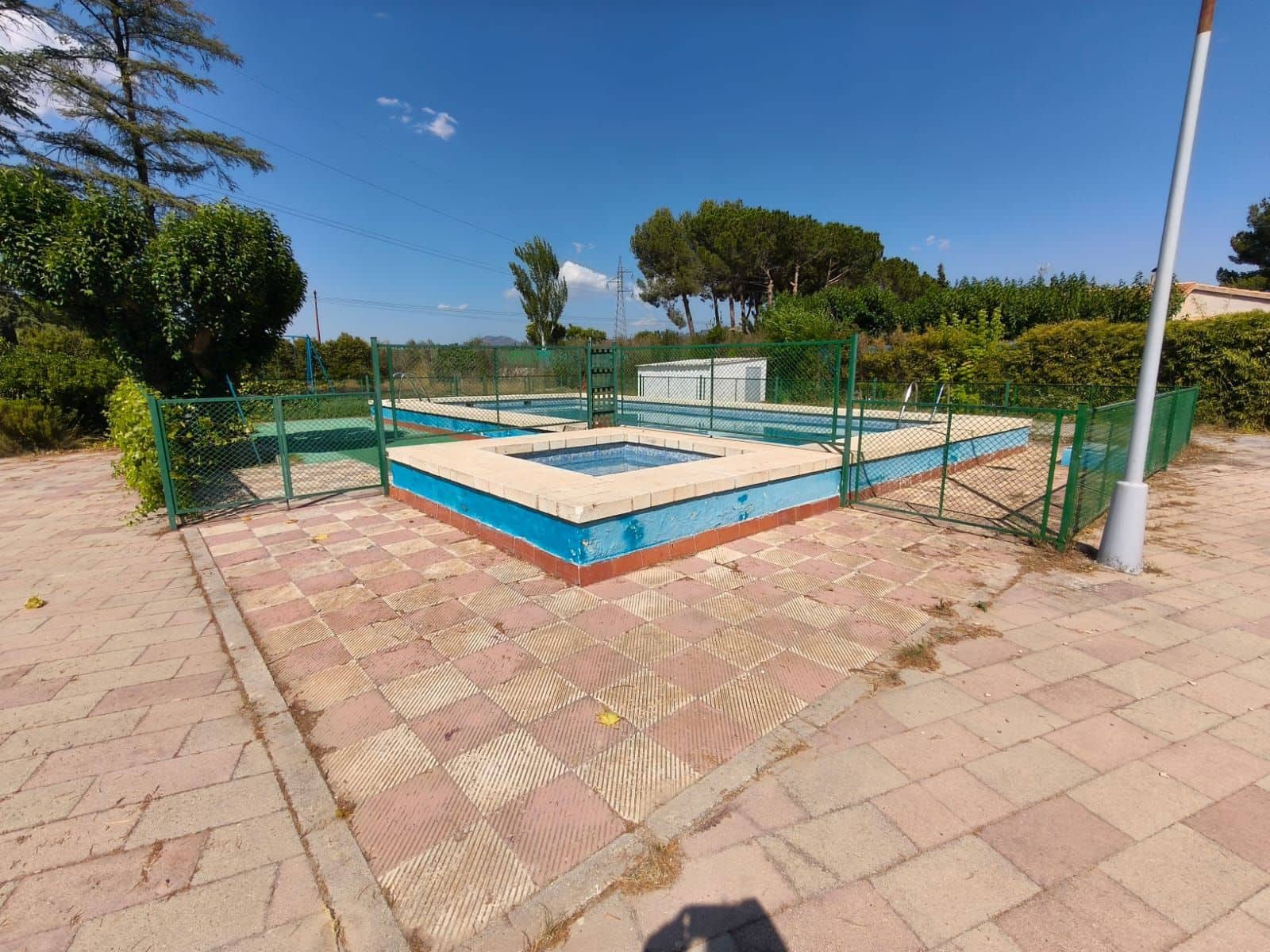 4 bedroom Villa for sale in Villena with pool garage - € 235,000 (Ref: 9111869)