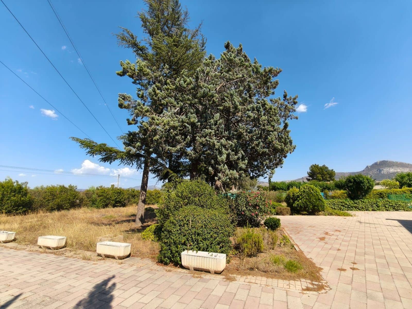 4 bedroom Villa for sale in Villena with pool garage - € 235,000 (Ref: 9111869)