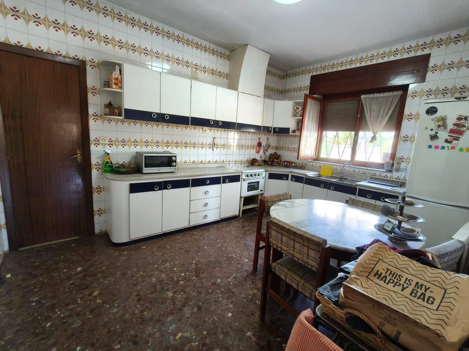 4 bedroom Villa for sale in Villena with pool garage - € 235,000 (Ref: 9111869)