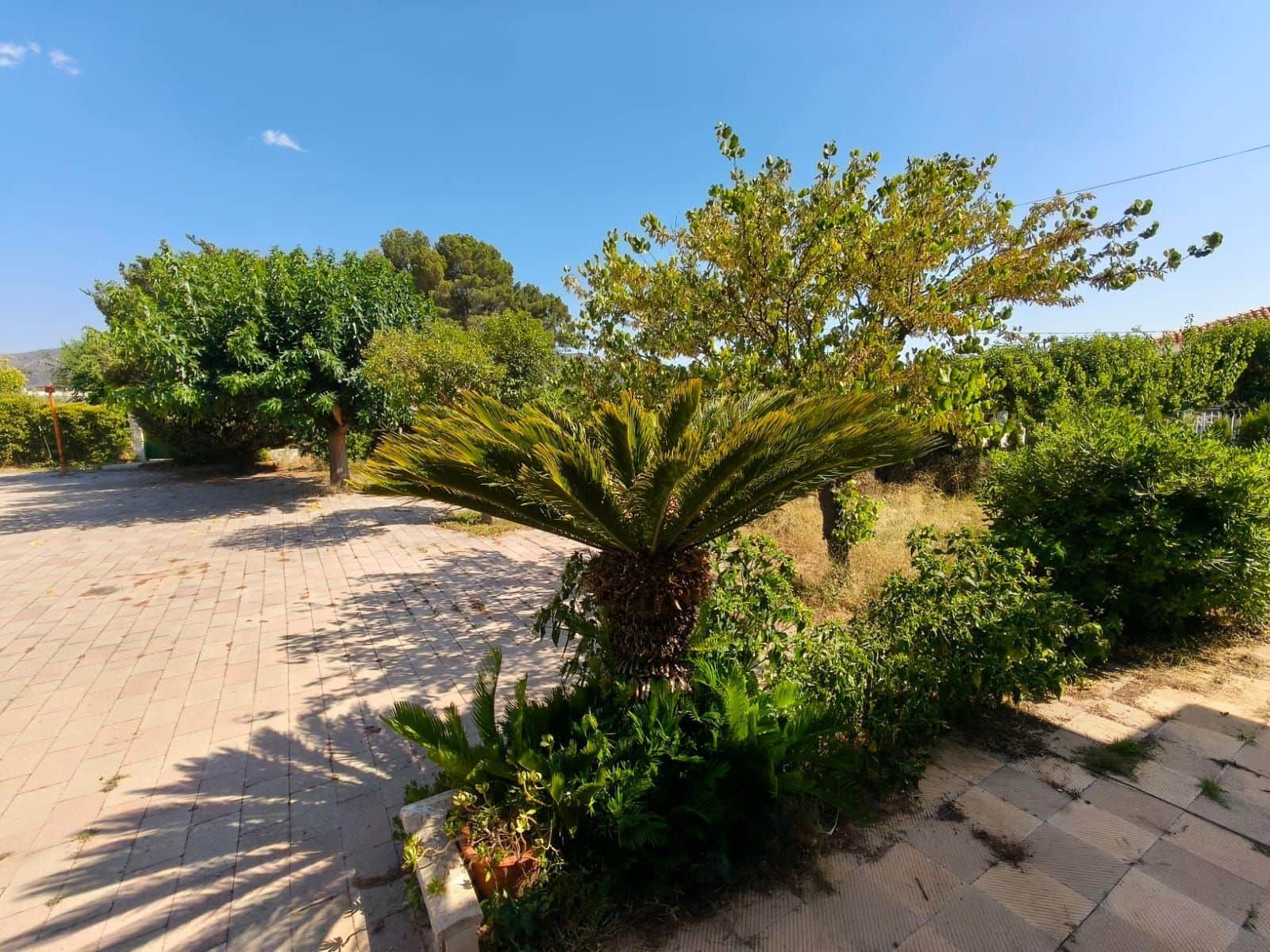 4 bedroom Villa for sale in Villena with pool garage - € 235,000 (Ref: 9111869)