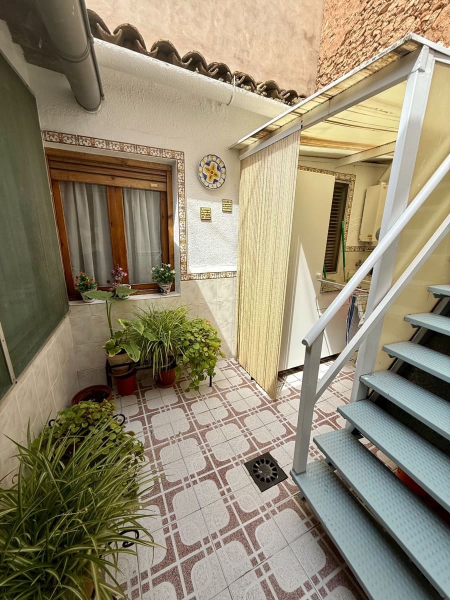 4 soverom Hus til salgs i Villena - € 99 900 (Ref: 9117004)