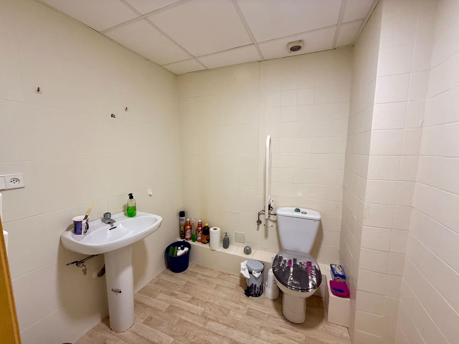 Erhverv til salg i Villena - € 59.000 (Ref: 9230771)