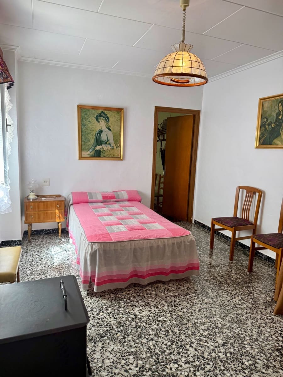 3 soverom Hus til salgs i Villena med garasje - € 150 000 (Ref: 9288032)