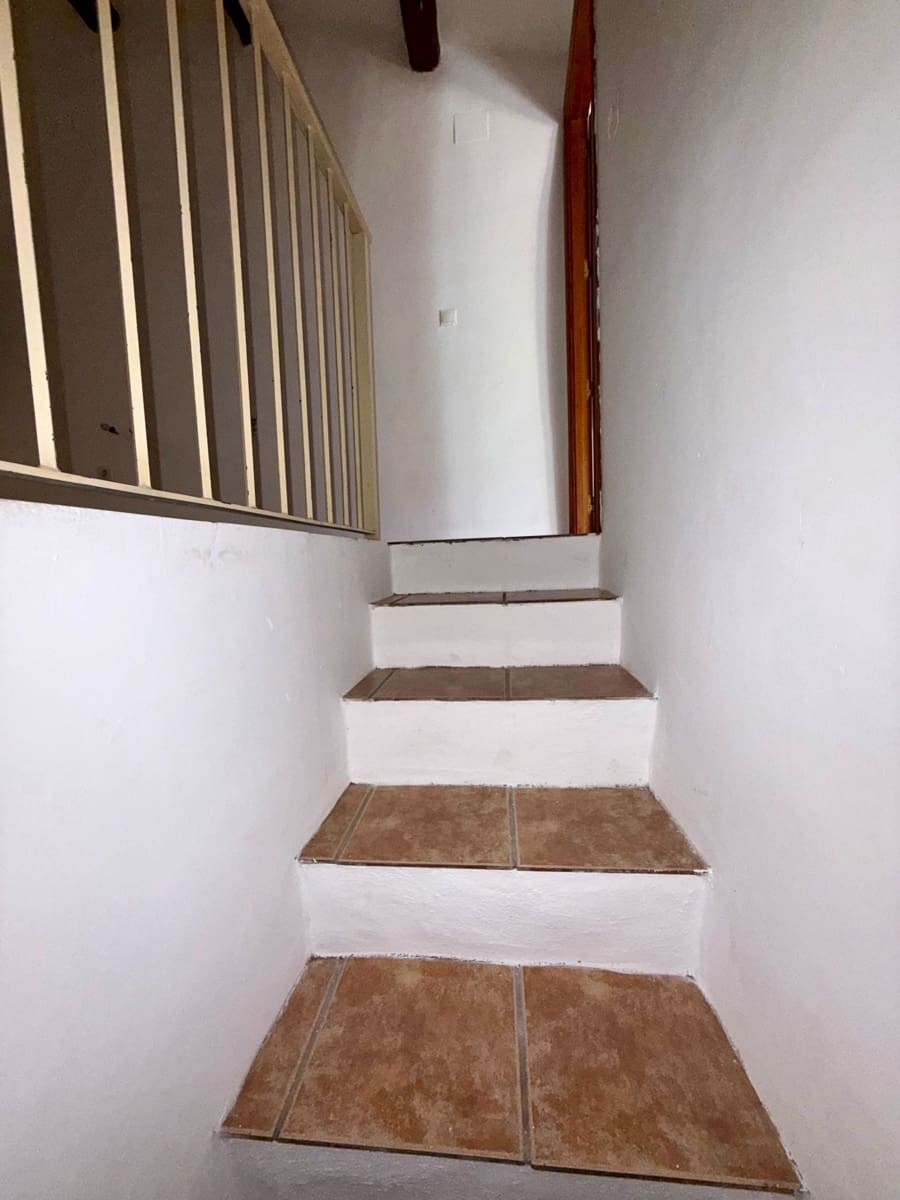 2 bedroom Townhouse for sale in Biar - € 59,000 (Ref: 9393883)