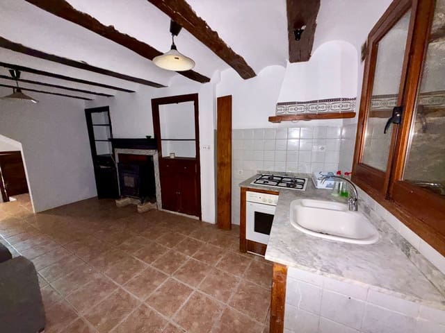 2 bedroom Townhouse for sale in Biar - € 59,000 (Ref: 9393883)