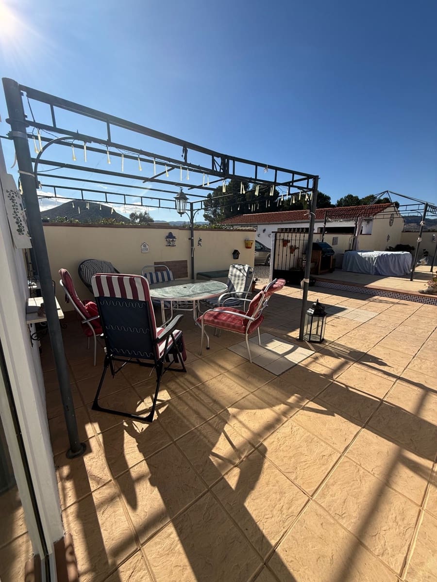 4 quarto Moradia para venda em Villena com piscina garagem - 280 000 € (Ref: 9426915)