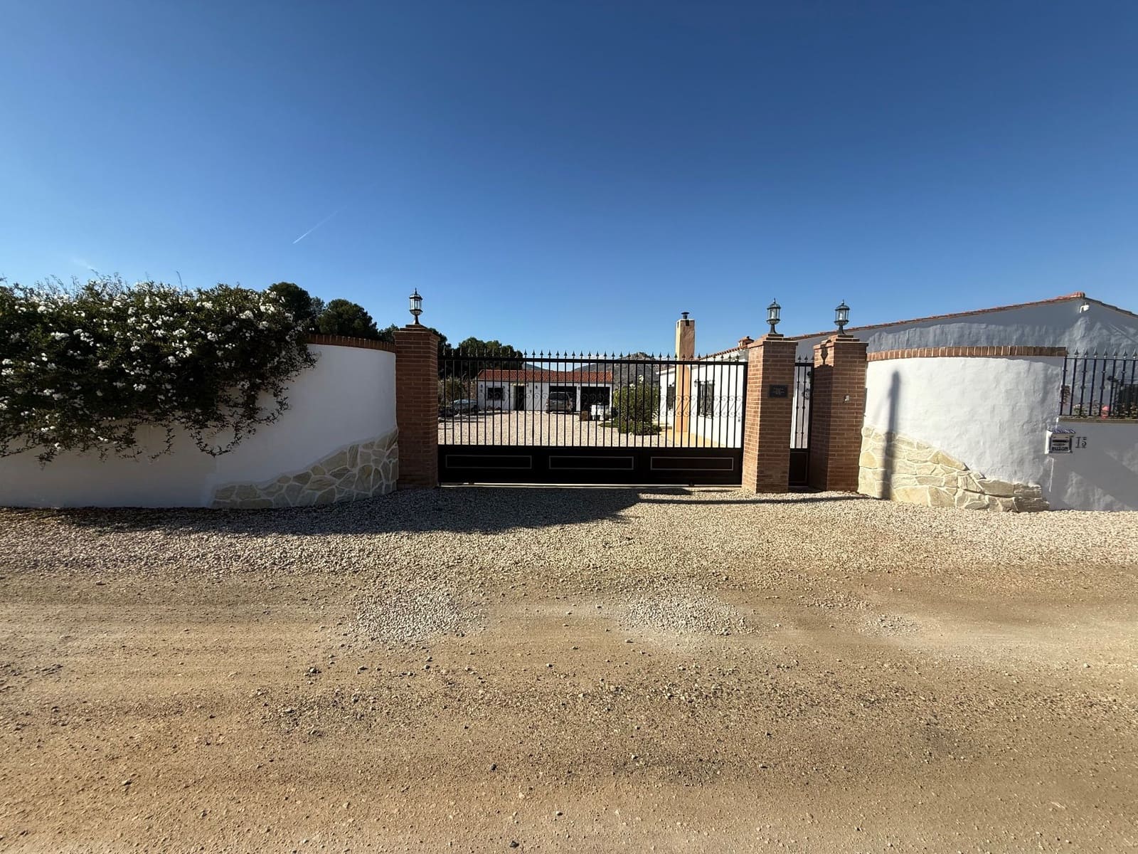 4 quarto Moradia para venda em Villena com piscina garagem - 280 000 € (Ref: 9426915)