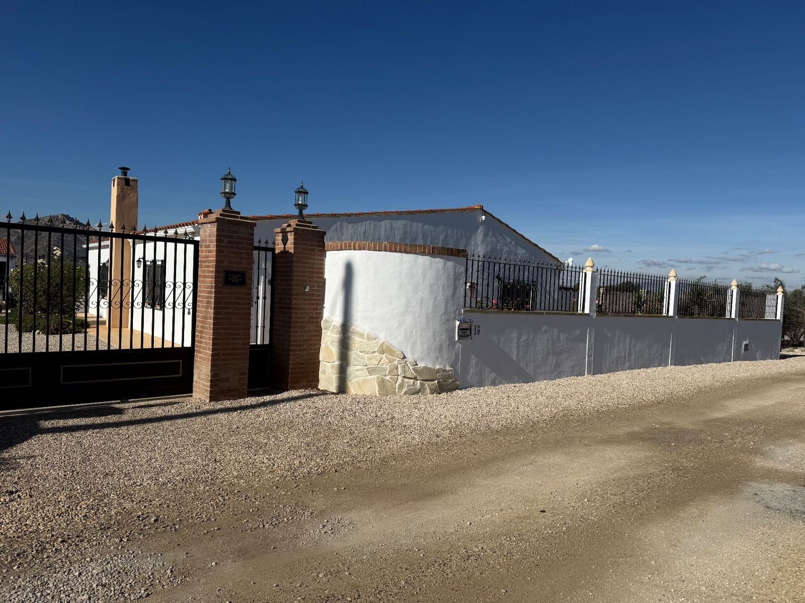 4 quarto Moradia para venda em Villena com piscina garagem - 280 000 € (Ref: 9426915)