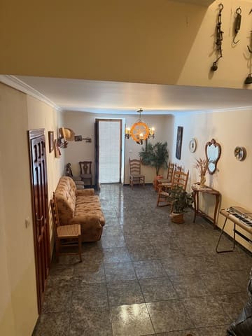 4 bedroom Townhouse for sale in Cañada with garage - € 250,000 (Ref: 9499650)