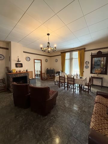 4 bedroom Townhouse for sale in Cañada with garage - € 250,000 (Ref: 9499650)