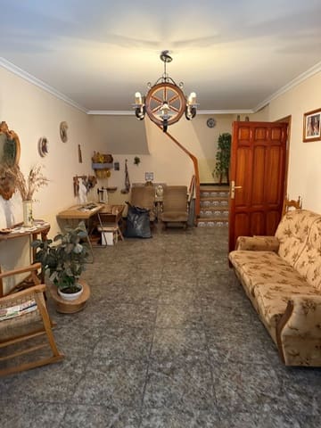 4 bedroom Townhouse for sale in Cañada with garage - € 250,000 (Ref: 9499650)