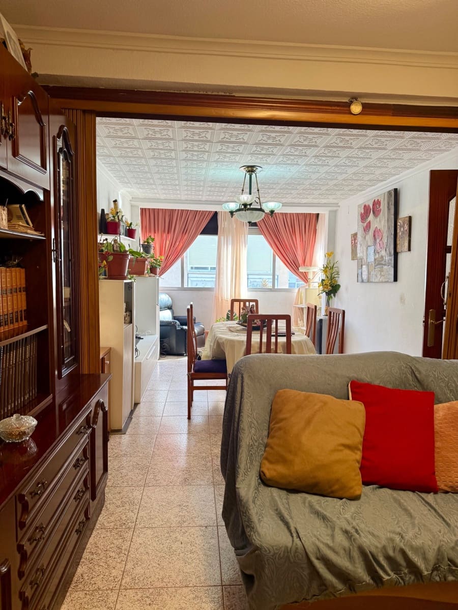 3 soveværelse Lejlighed til salg i Villena - € 63.000 (Ref: 9780134)