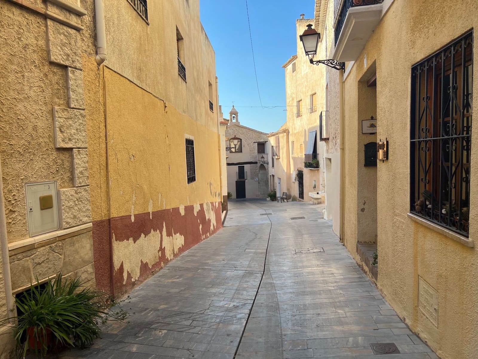 3 bedroom Townhouse for sale in Biar - € 99,900 (Ref: 9840830)