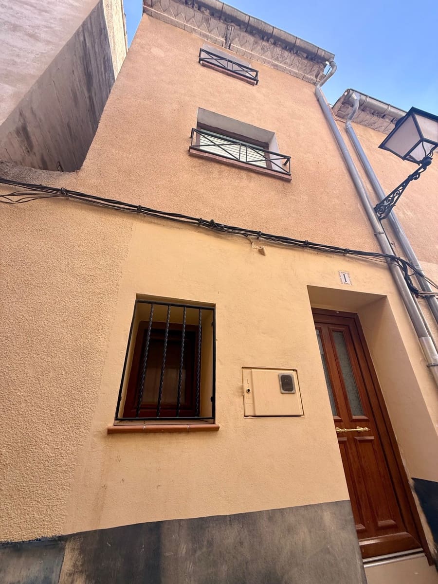 3 sovrum Hus till salu i Biar - 49 900 € (Ref: 9902821)