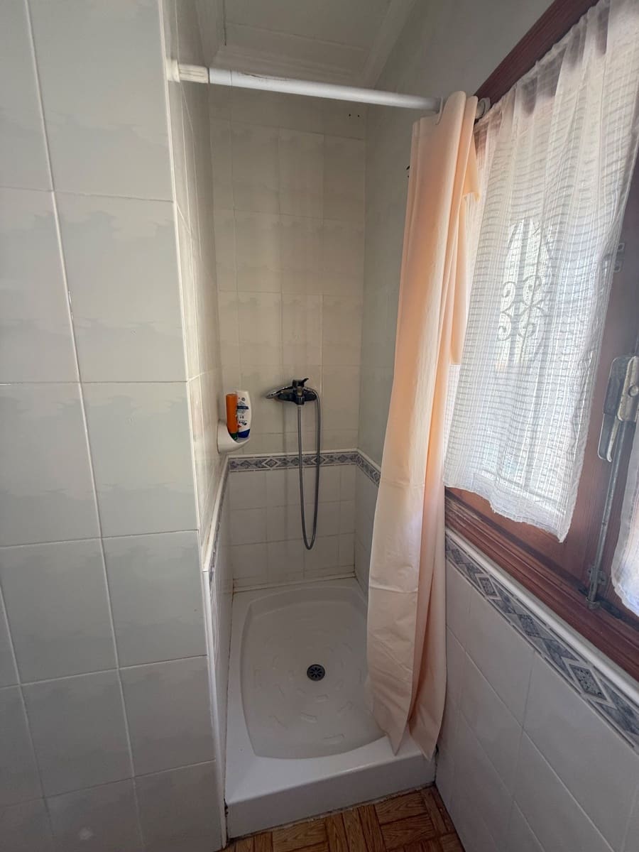 4 bedroom Townhouse for sale in Biar - € 98,000 (Ref: 9917728)