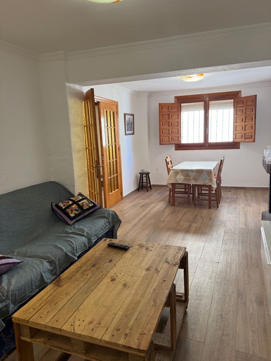 4 bedroom Townhouse for sale in Biar - € 98,000 (Ref: 9917728)