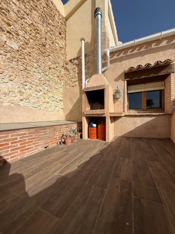 4 bedroom Townhouse for sale in Biar - € 98,000 (Ref: 9917728)
