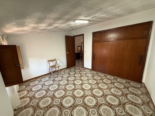 5 chambre Maison de Ville à vendre à Biar - 105 000 € (Ref: 9935560)