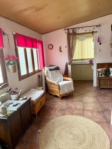 Chalet de 3 habitaciones en Villena en venta con piscina garaje - 250.000 € (Ref: 9949167)