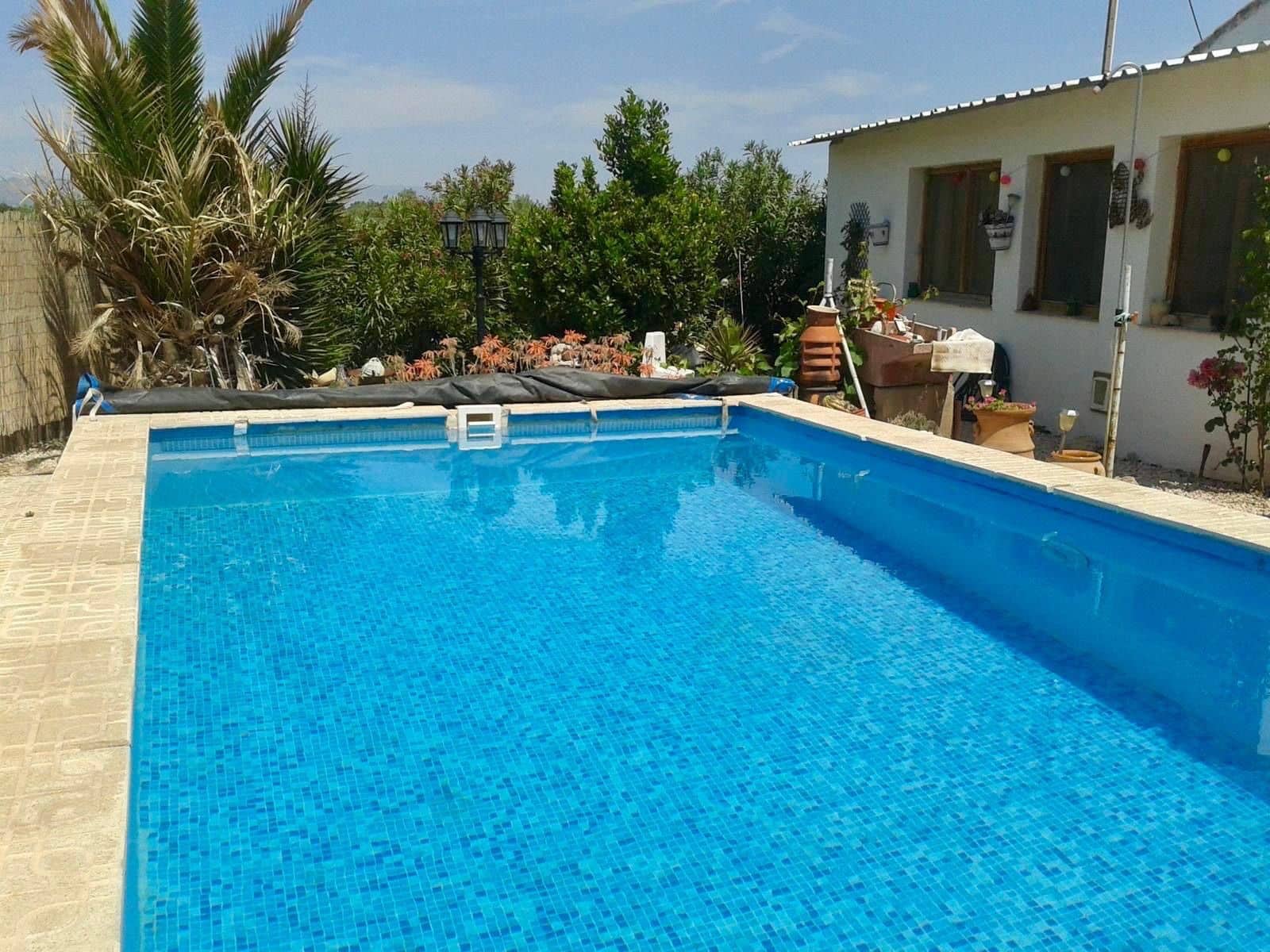 3 bedroom Villa for sale in Villena with pool garage - € 250,000 (Ref: 9949167)