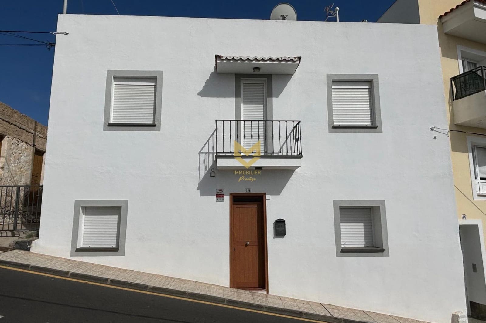 5 slaapkamer Villa te koop in Adeje - € 540.000 (Ref: 10072615)