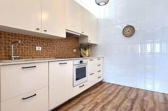 5 slaapkamer Villa te koop in Casco Urbano, Adeje - € 540.000 (Ref: 10072615)