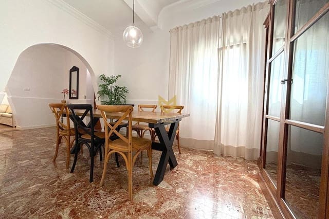 5 slaapkamer Villa te koop in Casco Urbano, Adeje - € 540.000 (Ref: 10072615)