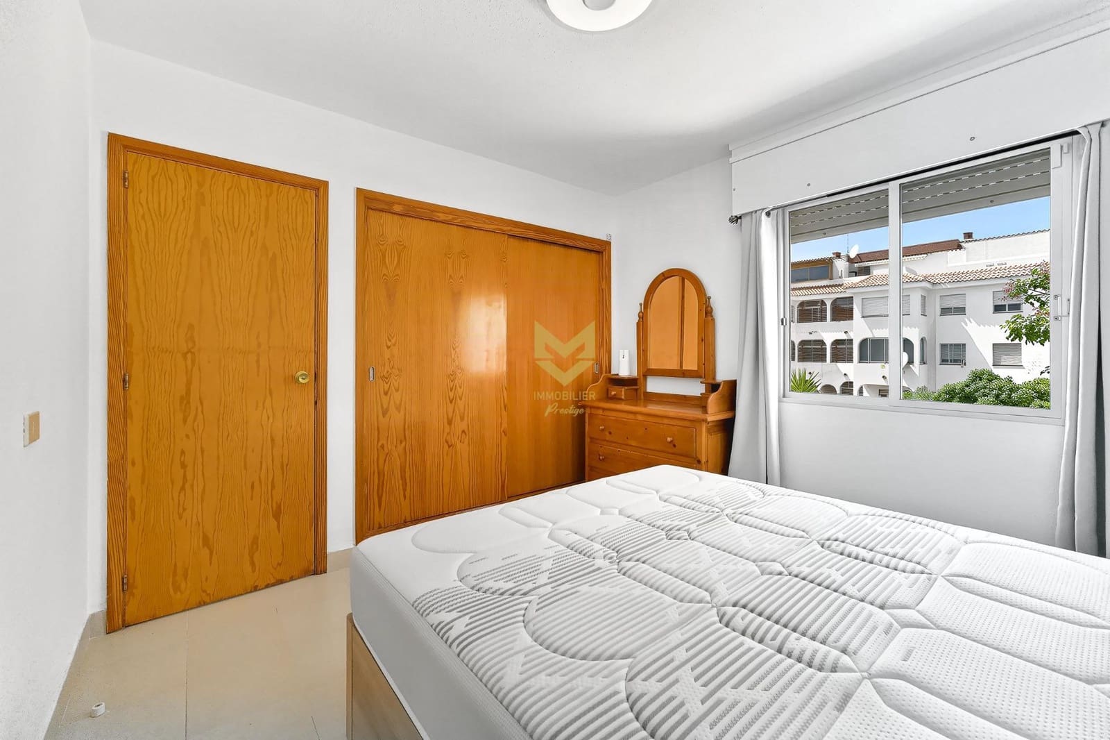 3 sovrum Lägenhet till salu i Parque de la Reina med pool garage - 295 000 € (Ref: 10090832)