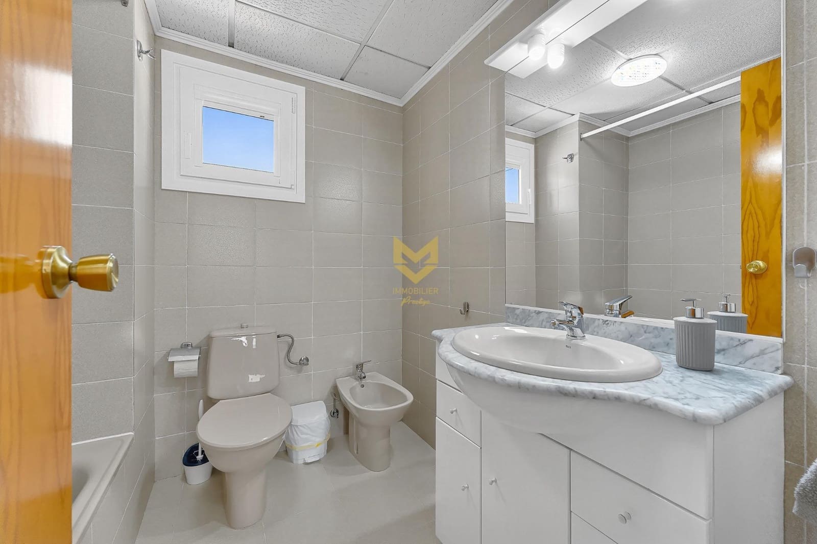 3 sovrum Lägenhet till salu i Parque de la Reina med pool garage - 295 000 € (Ref: 10090832)