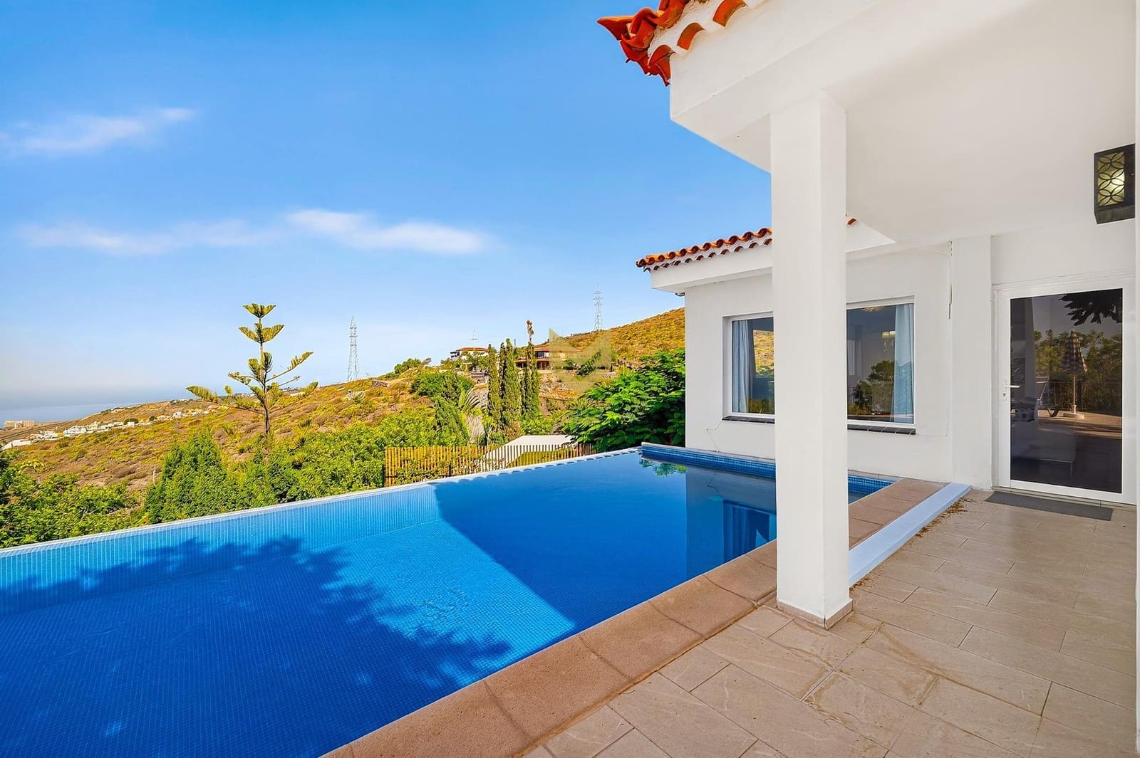 3 soveværelse Villa til salg i Las Moraditas med swimmingpool garage - € 1.050.000 (Ref: 10139854)