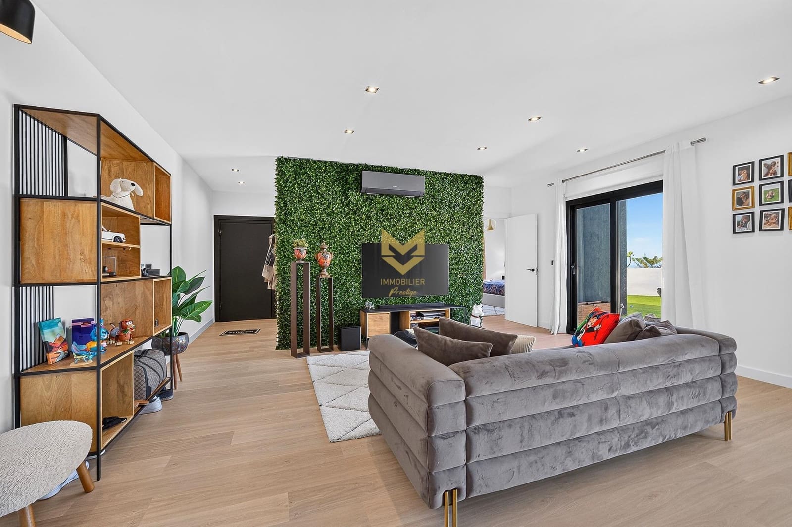3 soveværelse Villa til salg i Las Moraditas med swimmingpool garage - € 1.050.000 (Ref: 10139854)