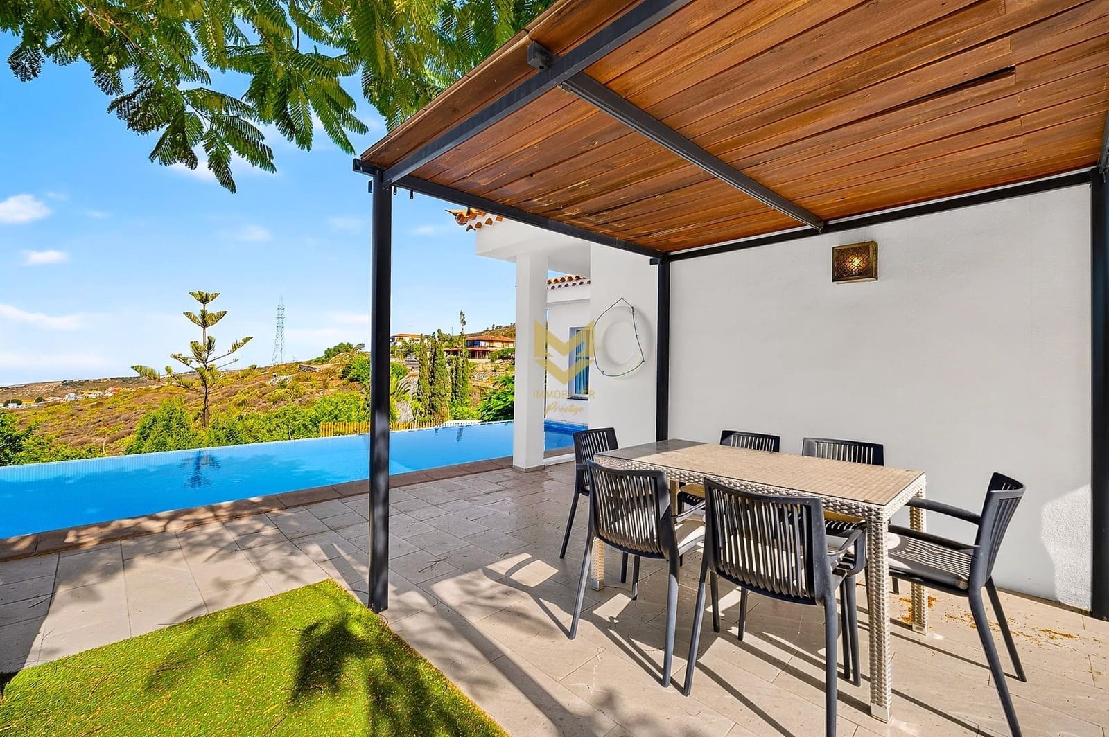 3 soveværelse Villa til salg i Las Moraditas med swimmingpool garage - € 1.050.000 (Ref: 10139854)