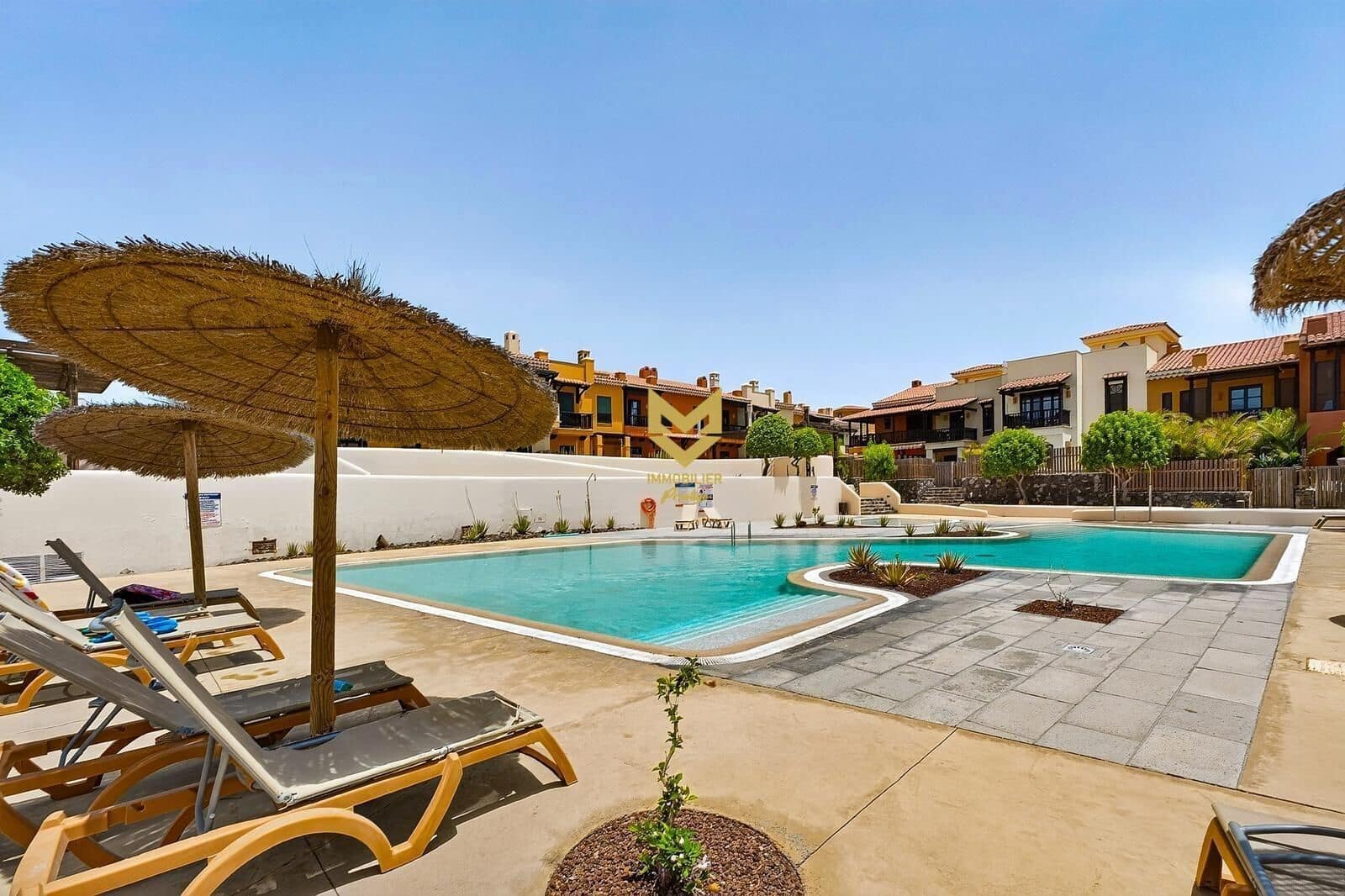 3 slaapkamer Villa te koop in San Miguel de Abona met zwembad garage - € 495.000 (Ref: 10147281)