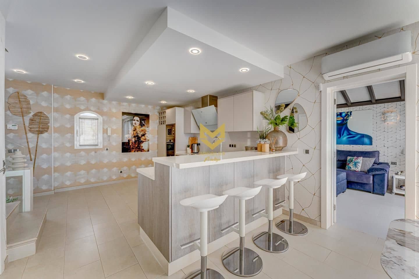 3 soveværelse Villa til salg i Adeje med swimmingpool - € 1.650.000 (Ref: 7225247)