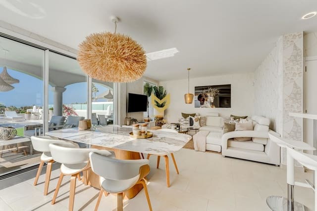 3 chambre Villa/Maison à vendre à La Caleta Adeje, Adeje avec piscine - 1 650 000 € (Ref: 7225247)