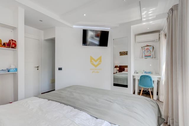 2 sovrum Villa till salu i Callao Salvaje - Playa Paraíso, Adeje med pool - 440 000 € (Ref: 7512033)