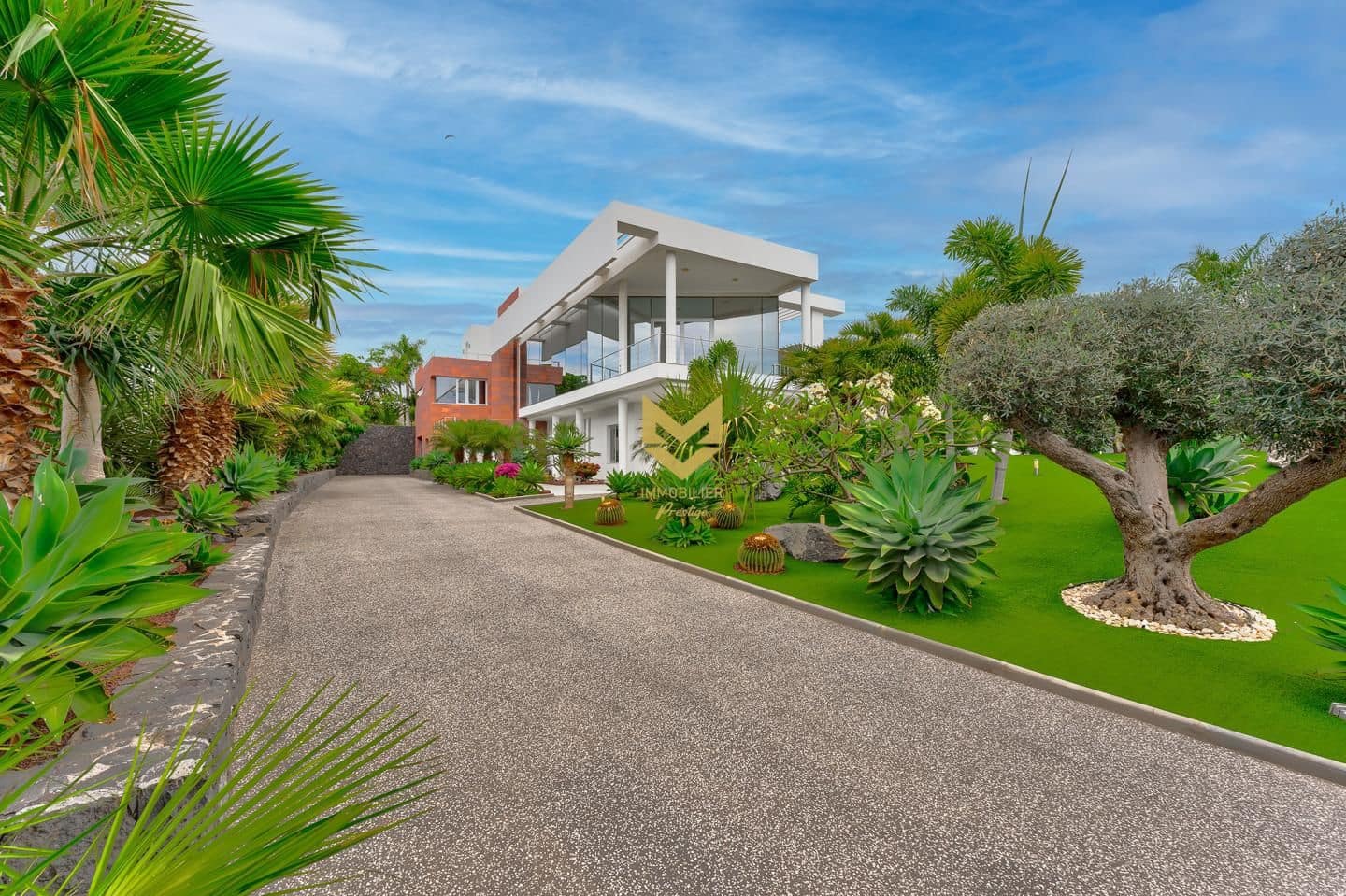 5 soverom Villa til salgs i Adeje med svømmebasseng - € 5 950 000 (Ref: 7587316)