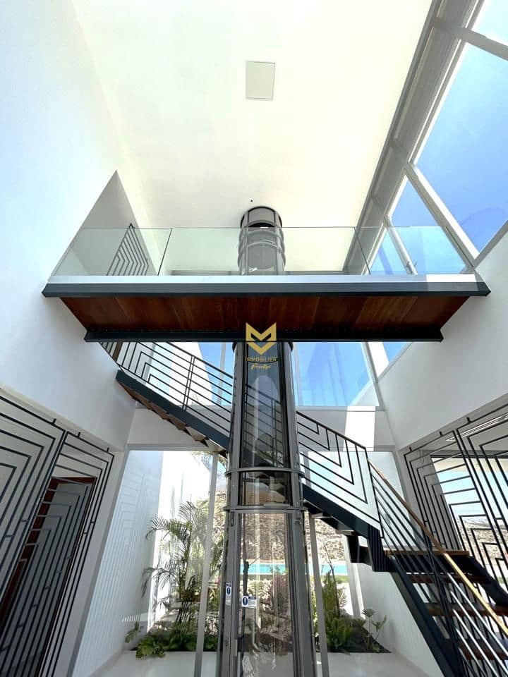 5 soveværelse Villa til salg i Adeje med swimmingpool - € 5.950.000 (Ref: 7599511)