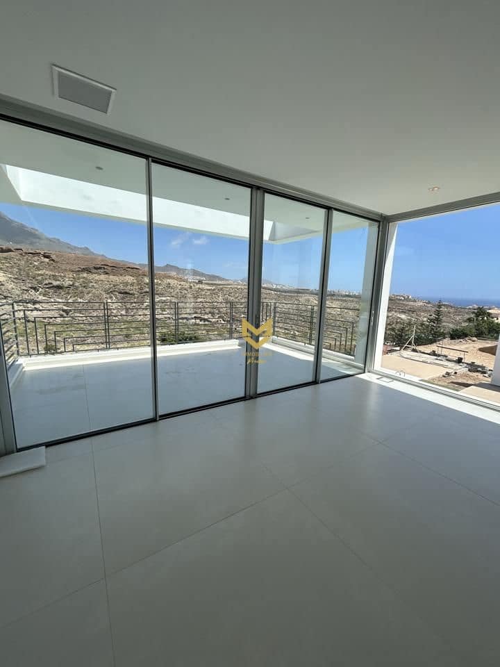 5 soveværelse Villa til salg i Adeje med swimmingpool - € 5.950.000 (Ref: 7599511)