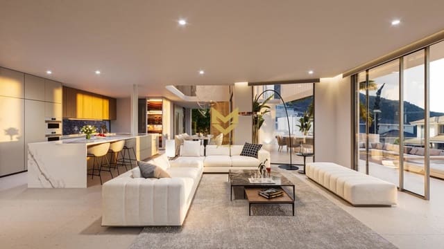 4 bedroom Villa for sale in Torviscas Centro y Alto, Adeje - € 2,500,000 (Ref: 8103851)