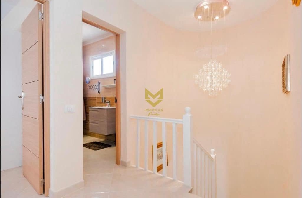 3 soveværelse Villa til salg i Costa Adeje med swimmingpool garage - € 630.000 (Ref: 8129545)