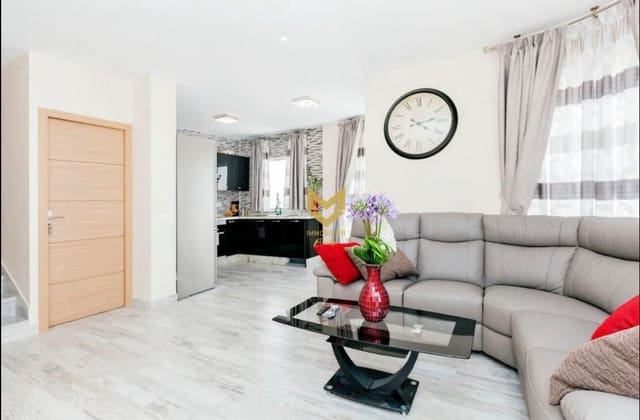 3 soverom Villa til salgs i Torviscas Centro y Alto, Adeje med svømmebasseng garasje - € 630 000 (Ref: 8129545)