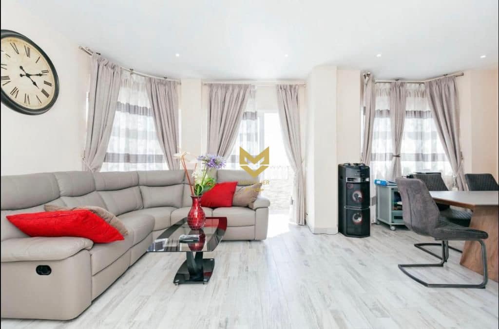 3 soveværelse Villa til salg i Costa Adeje med swimmingpool garage - € 630.000 (Ref: 8129545)