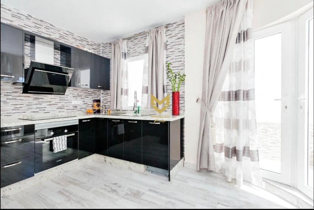 3 soveværelse Villa til salg i Costa Adeje med swimmingpool garage - € 630.000 (Ref: 8129545)