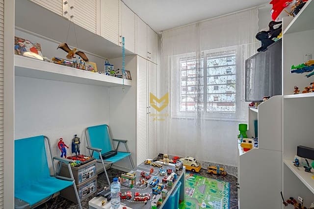 Piso de 3 habitaciones en San Eugenio, Adeje en venta - 445.000 € (Ref: 8397844)