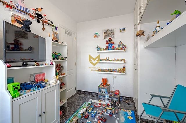 Piso de 3 habitaciones en San Eugenio, Adeje en venta - 445.000 € (Ref: 8397844)