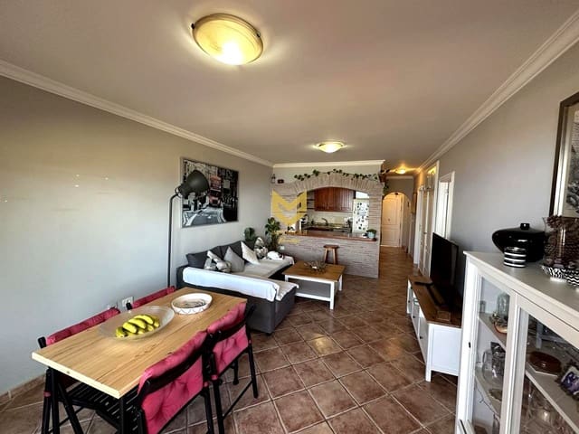 2 bedroom Flat for sale in Torviscas Centro y Alto, Adeje with garage - € 357,000 (Ref: 8518978)